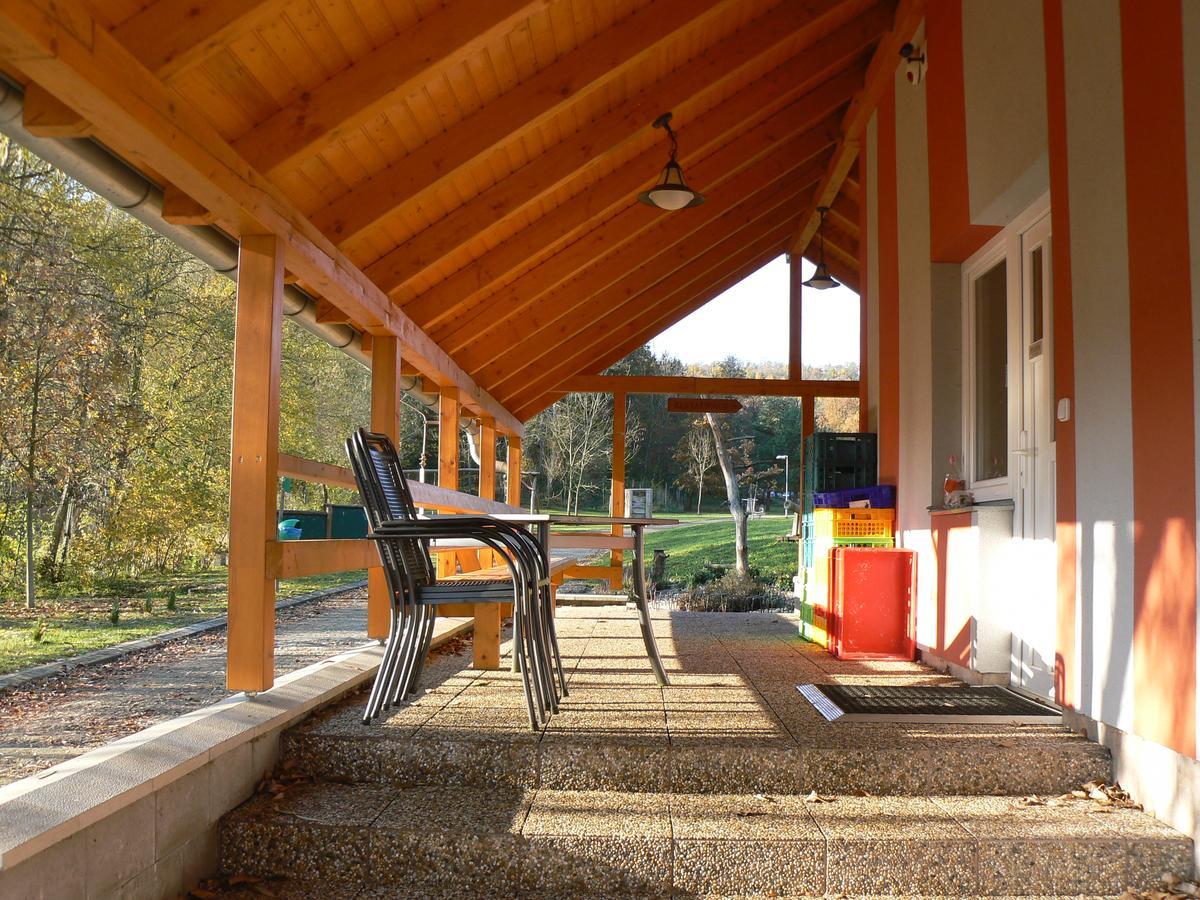 Penzion Amfík Bukovina Popovice  Exterior foto